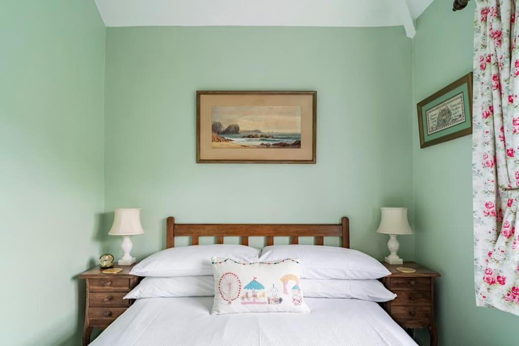 Cedra Cottage - Vintage Country Hideaway Аксминстър Екстериор снимка